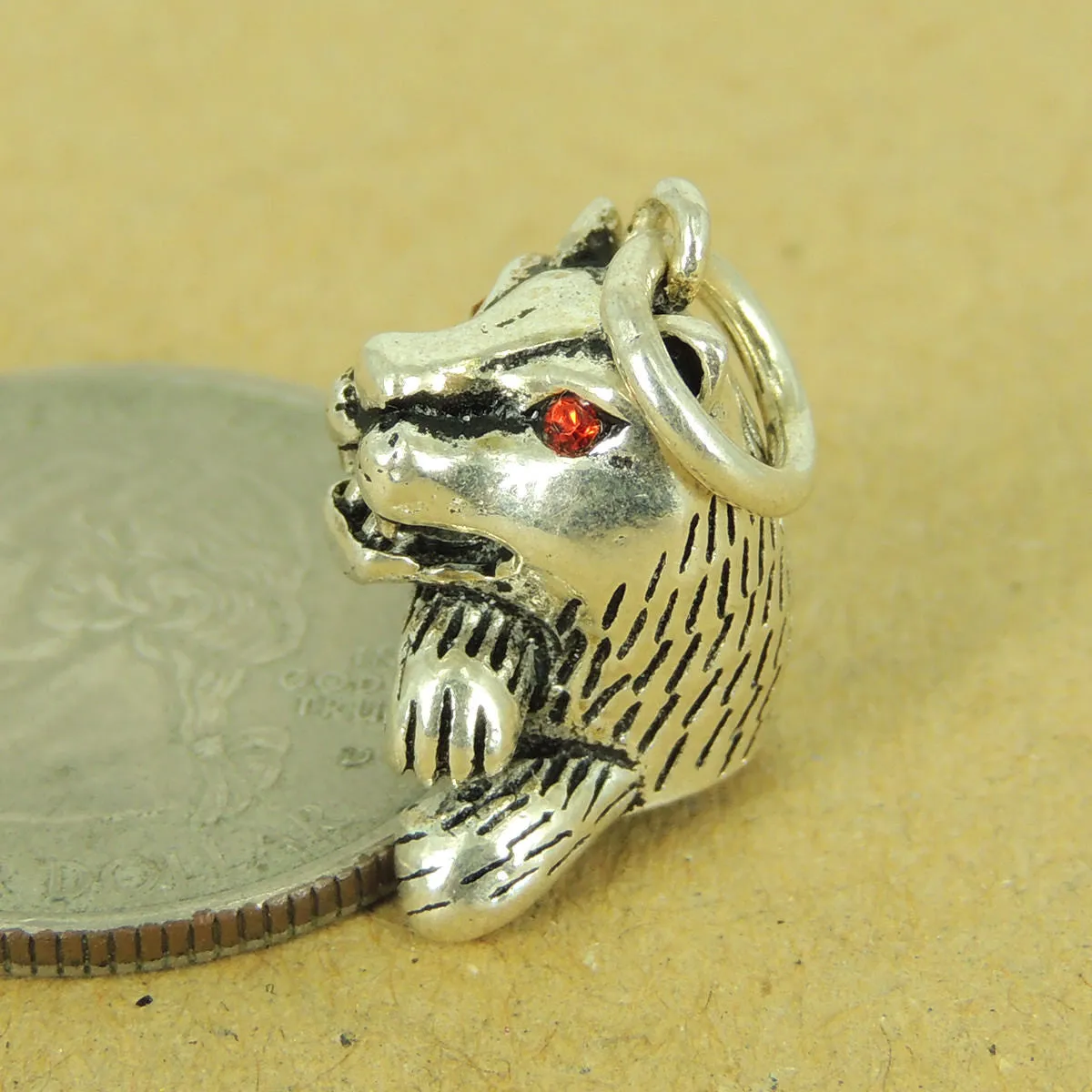 1 PCS 925 Sterling Silver Jungle Cat with Garnet Eyes Pendant DIY Jewelry Making WSP546 Wholesale: See Discount Coupons in Item Details