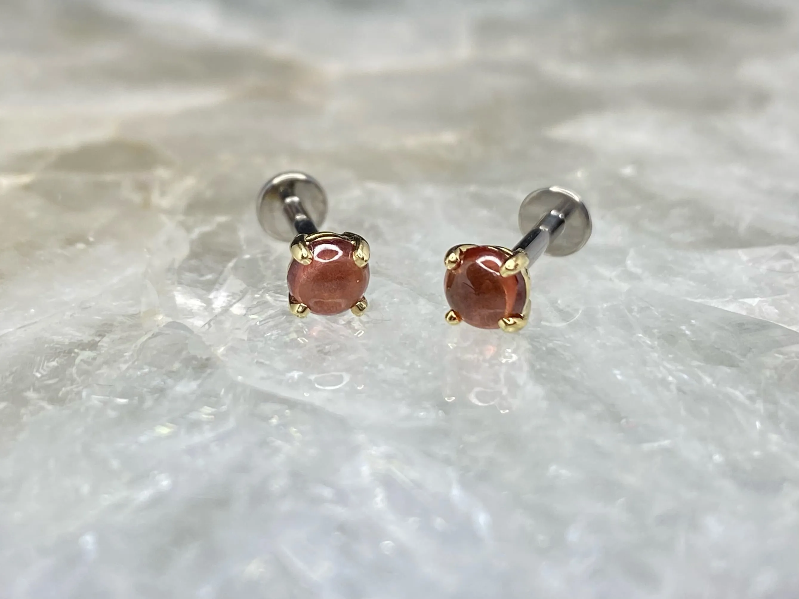 14kt Yellow Gold Prong Set Garnet Cabochon Threadless Stud