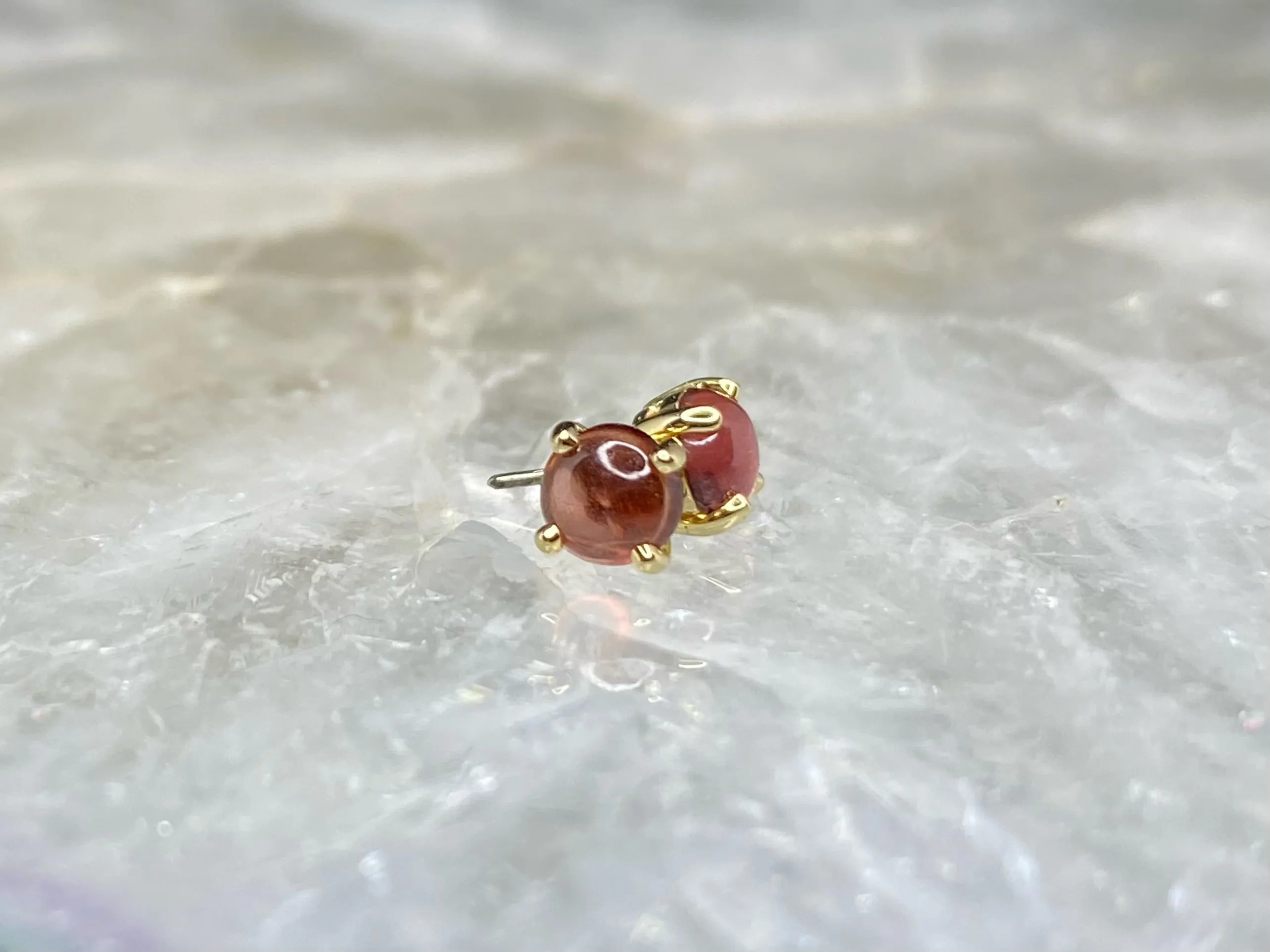 14kt Yellow Gold Prong Set Garnet Cabochon Threadless Stud