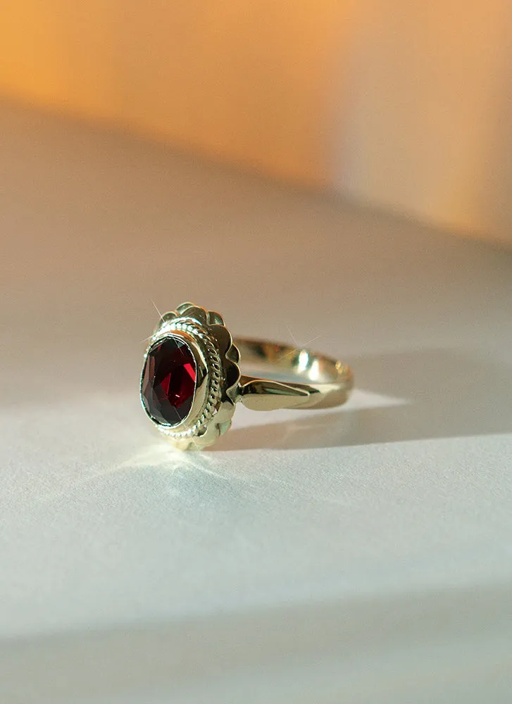 Ana garnet ring 14k gold