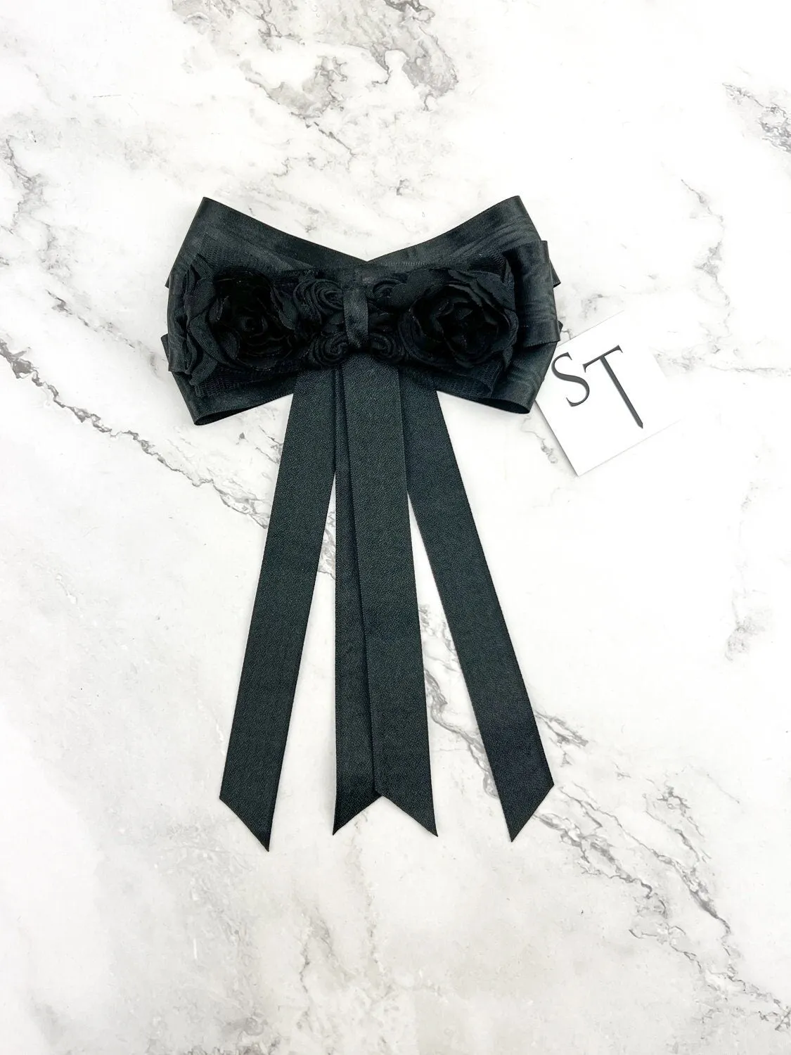 Black Ribbon Brooch JWY00038