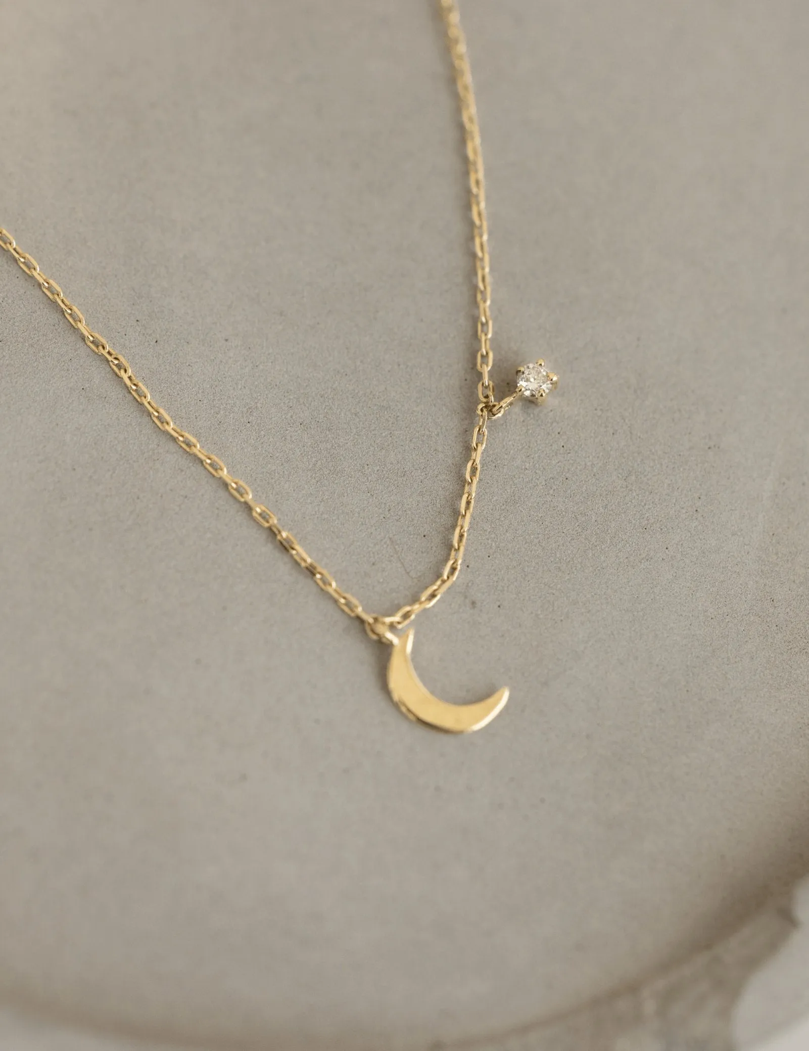 Luna Necklace