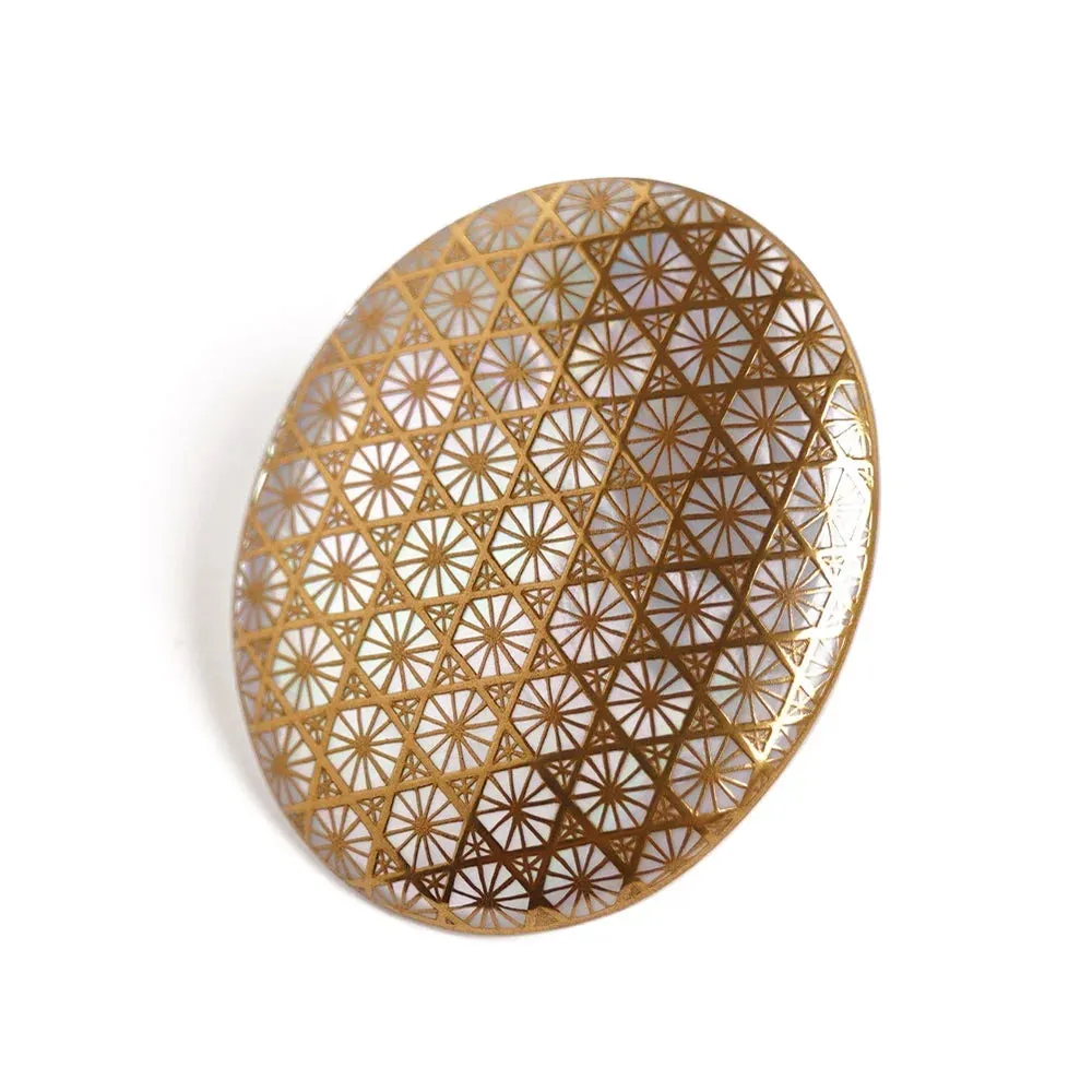 Maki-e Urushi Lacquer Brooch - White South Sea Pearl Shell / Bamboo Weave Pattern -, Traditional Japanese Urushi Lacquer Jewelry