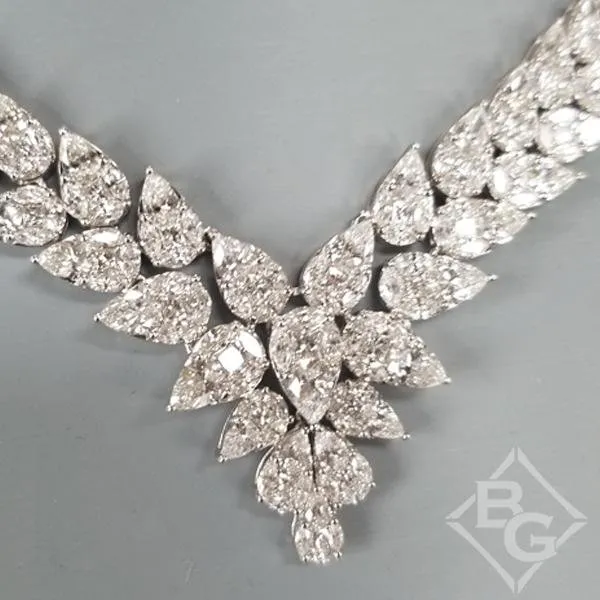 Simon G. 18K White Gold Graduating Pear shaped Diamond Necklace