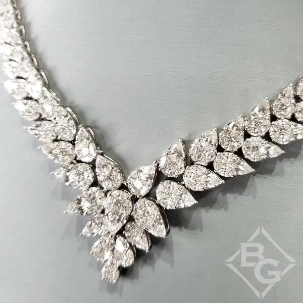 Simon G. 18K White Gold Graduating Pear shaped Diamond Necklace