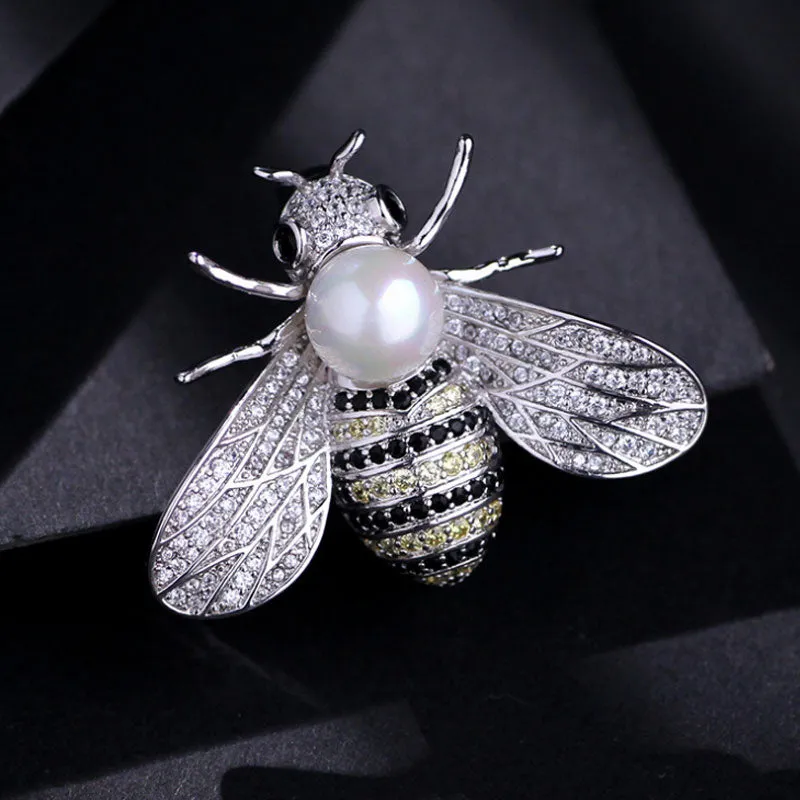 TEEK - Little Bee Brooch