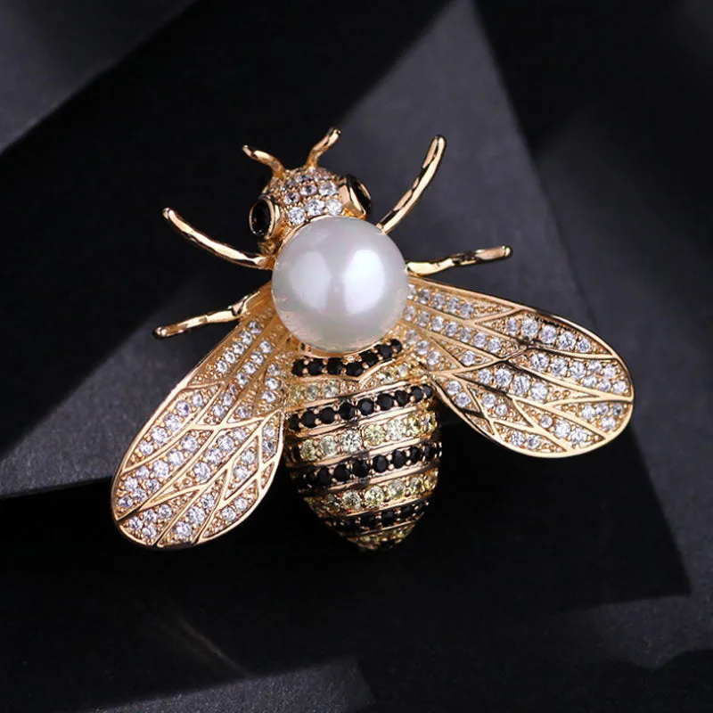 TEEK - Little Bee Brooch