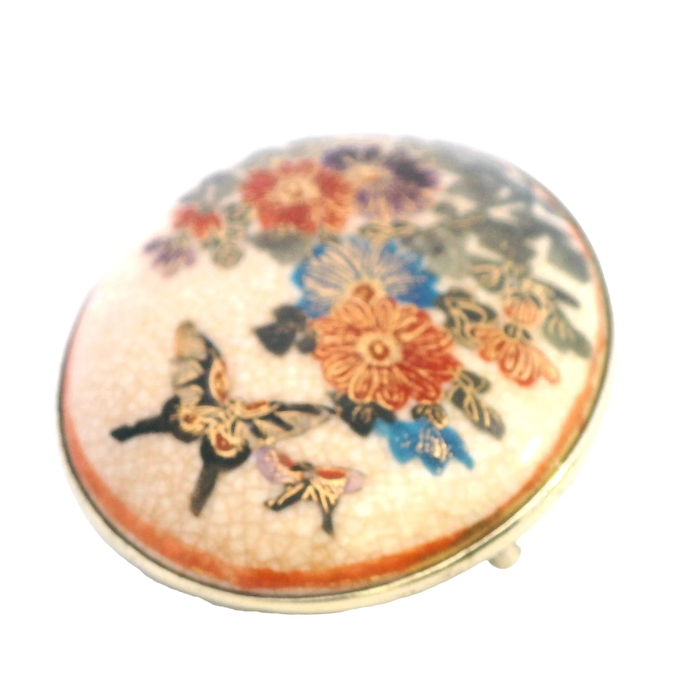 Vintage Elegance: Satsuma Gold-Plated Hand-Painted Porcelain Brooch